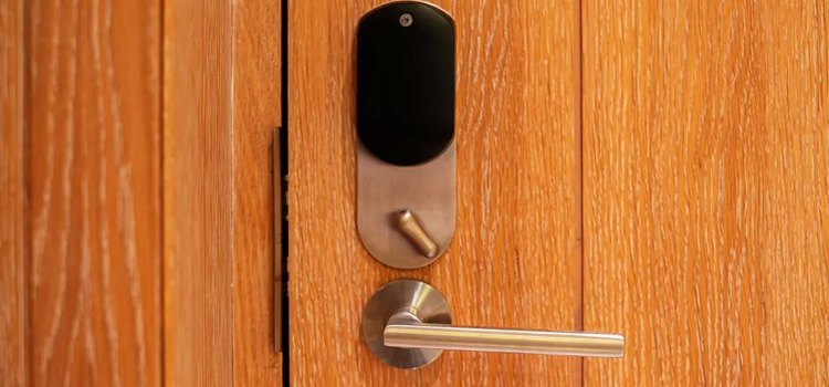 Automatic Locking Door Knob Sunset Corners